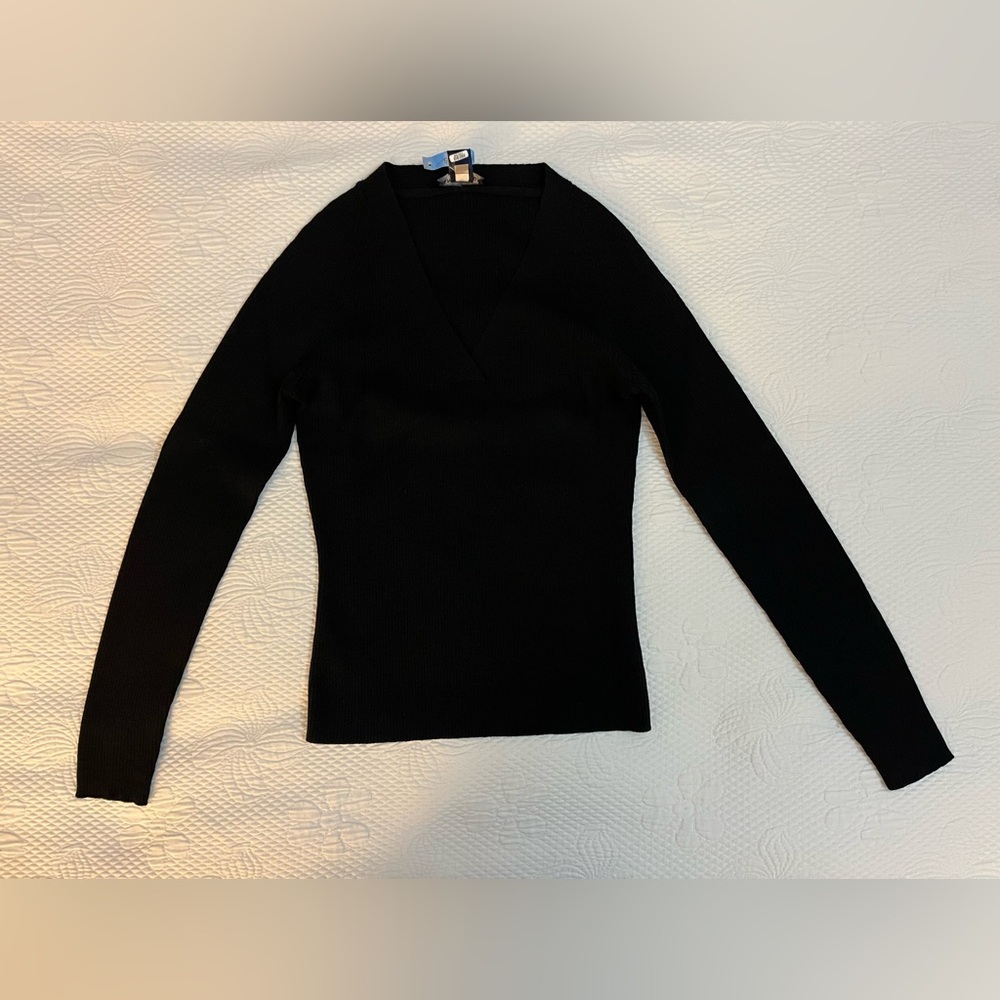 Ann Taylor Classic Black V-Neck Sweater 100% Italian extra fine merino wool